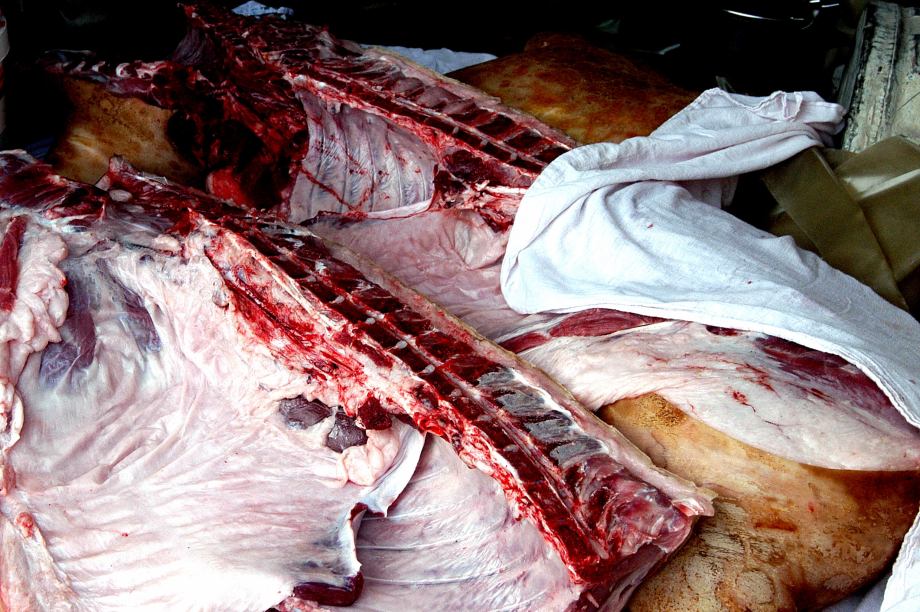 64 Nature morte, le quartier de viande